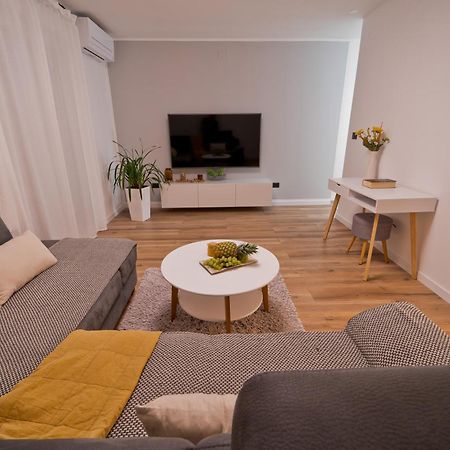 Malemi Apartment Pula Exterior photo